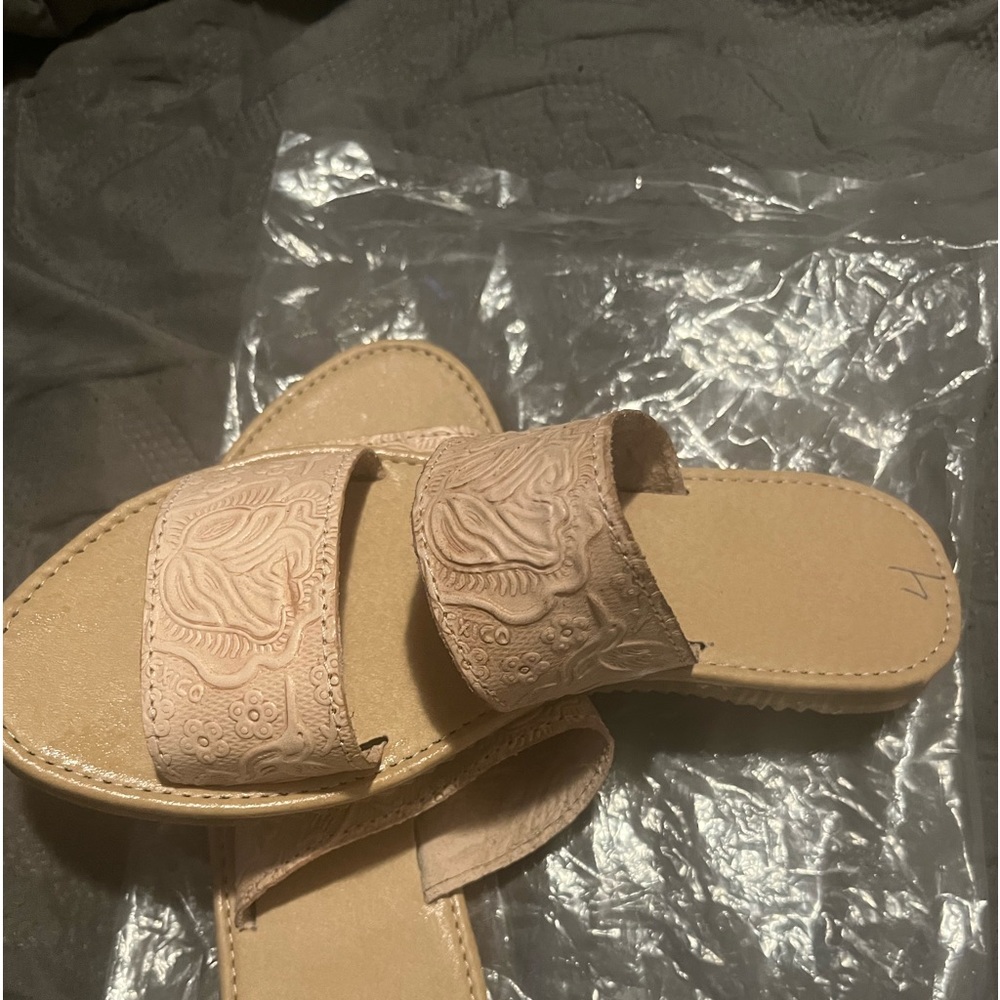 Santos Mexican beautiful hair size 7 in Mexico size 4 beautiful’s super nice